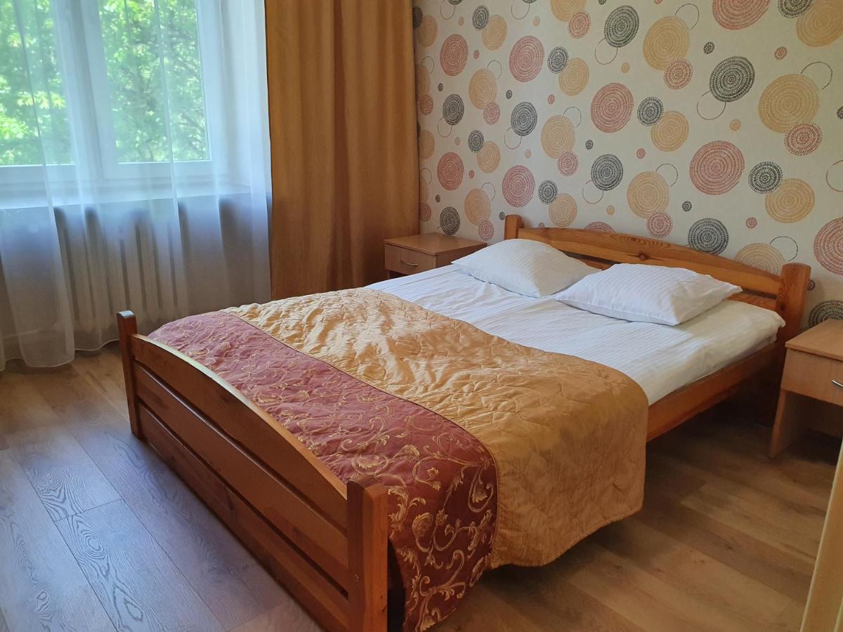 Hotel Iskra Rzeszów Buitenkant foto